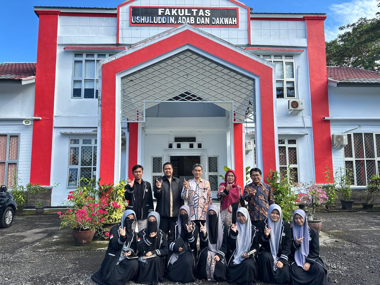 You are currently viewing Rombongan Santri Pondok Pesantren Abdurrahman Al Fatih Kunjungi FUAD UIN FAS Bengkulu, Siap Menjadi Calon Mahasiswa