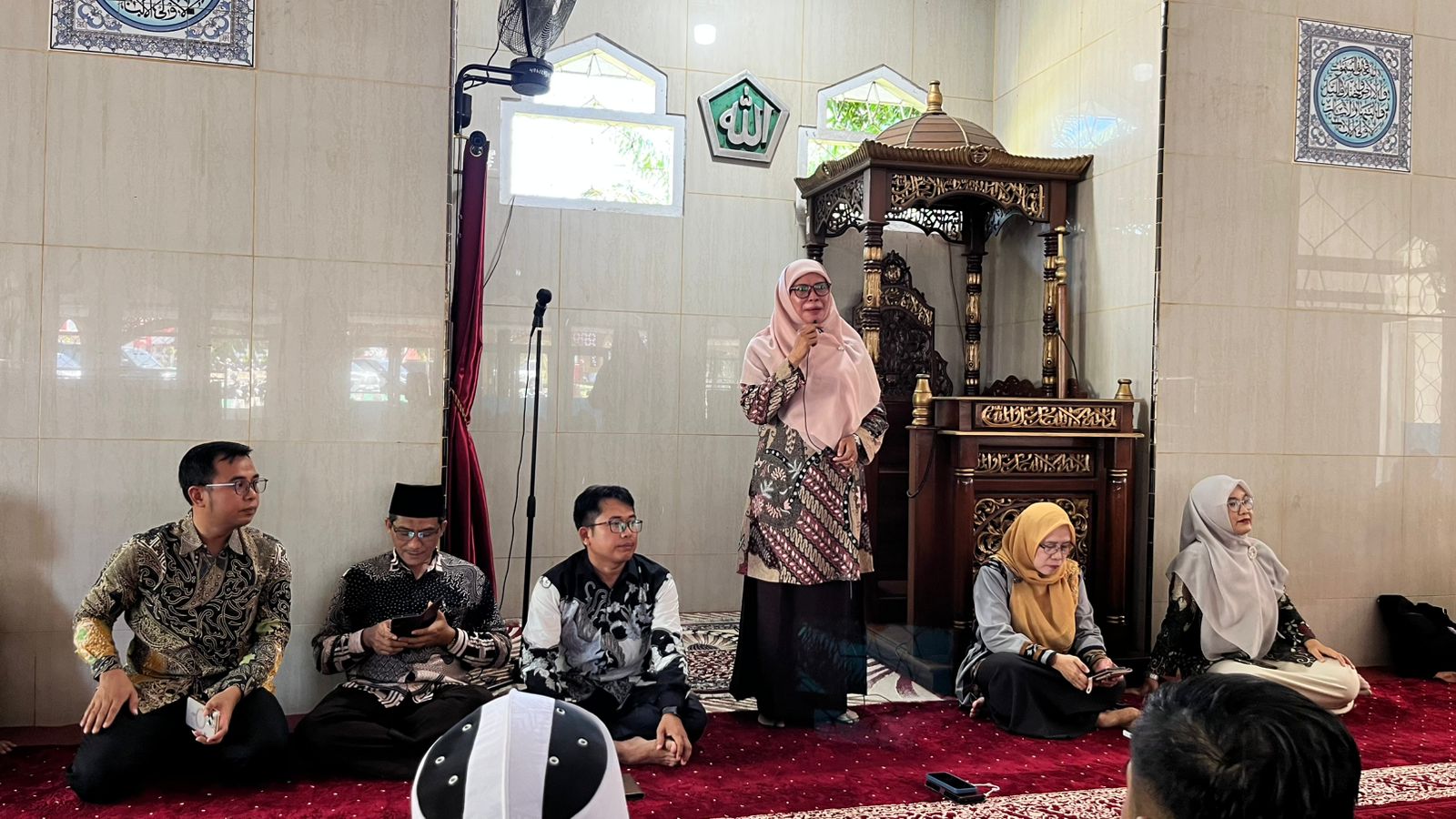 You are currently viewing Pembekalan KKN FUAD Bertema MBKM berbasis Riset pada Masjid Digelar di Masjid Al Faruq