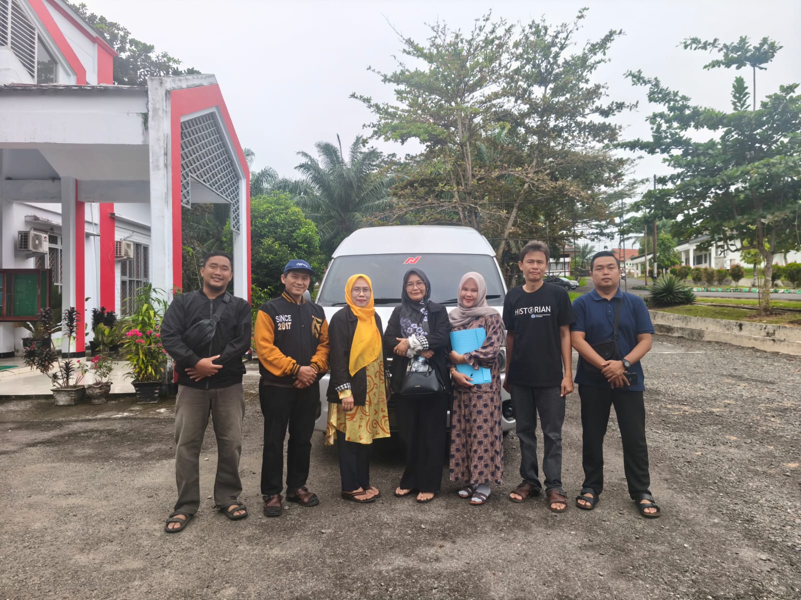 Read more about the article Pimpinan FUAD UIN Fatmawati Sukarno Bengkulu Hadiri Forum Dekan Adab dan Humaniora se-Indonesia di Cirebon