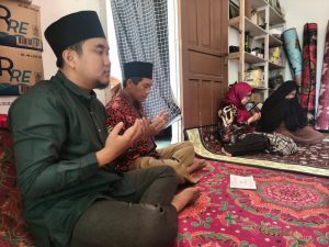 Read more about the article Pimpinan FUAD UIN Fatmawati Sukarno Bengkulu Takziah ke Rumah Duka Mahasiswa IAT di Seluma