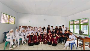 Read more about the article Menguatkan Empati Remaja, Dosen dan Mahasiswa BKI Ajak Siswa SMKS 2 Semarak Hentikan Bullying